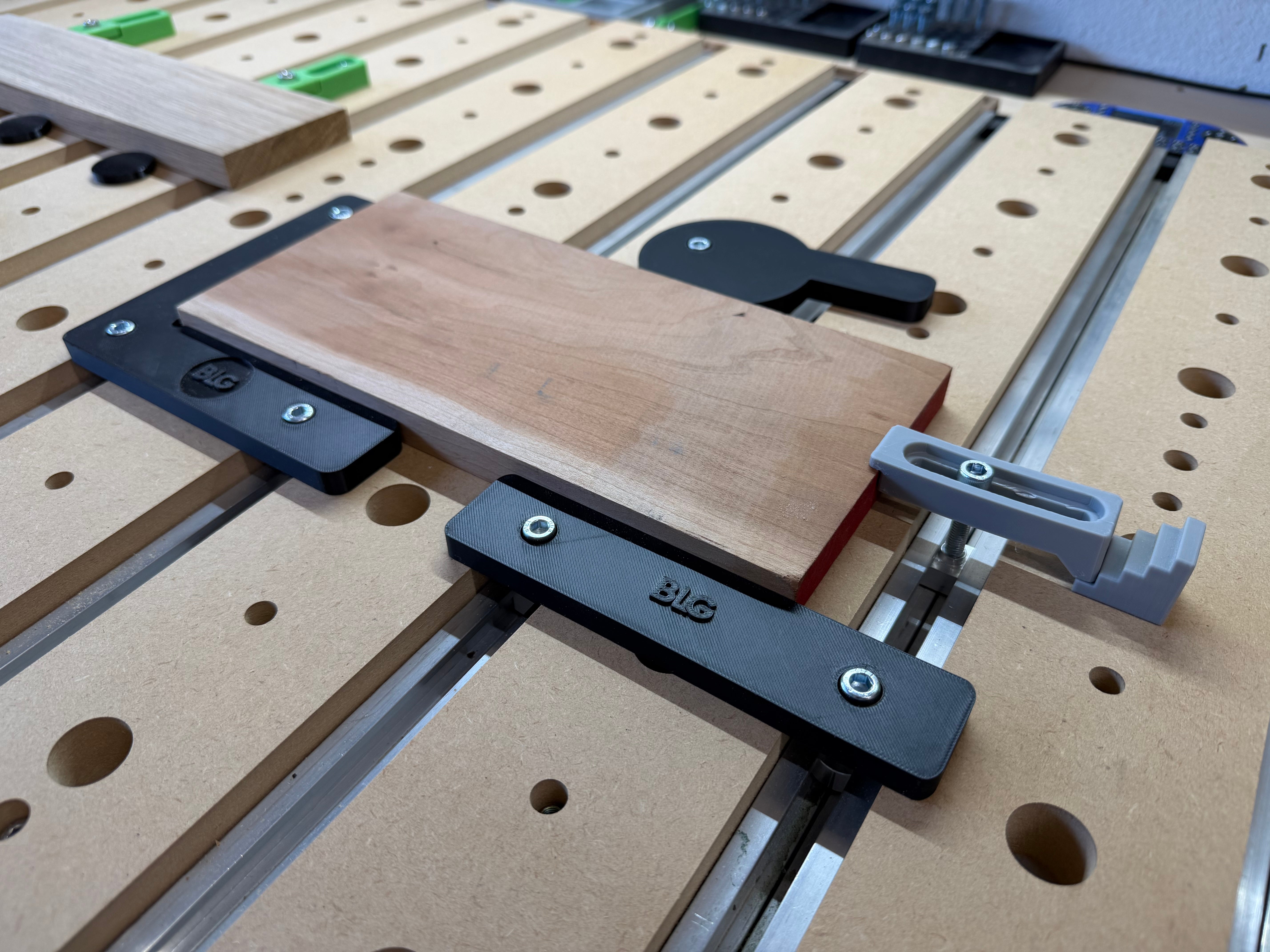 Shapeoko 5 Pro V2 Upgraded Waste Board – Brettslasergarage